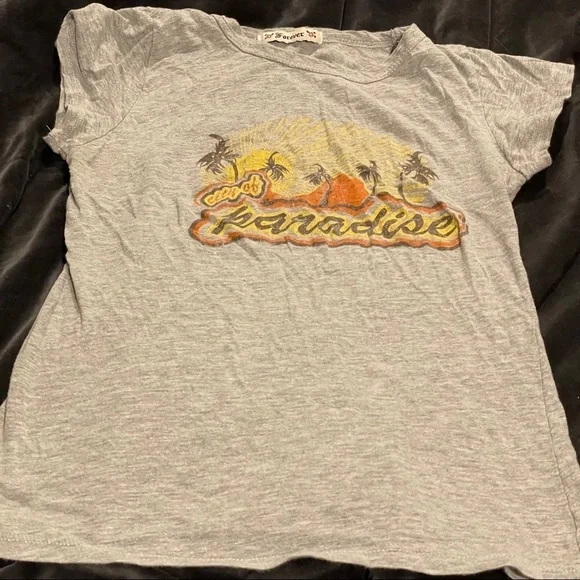 Forever 21 Tee - Picture 2 of 4